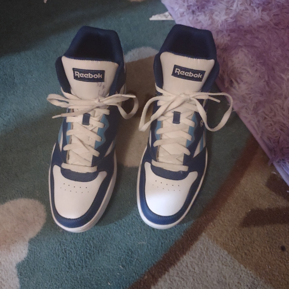 Men's Reebok shoes